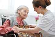 איך להתאים מטפלת סיעודית לקשיש?