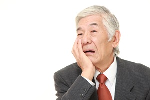 בעיות שיניים שמופיעות אחרי גיל 65